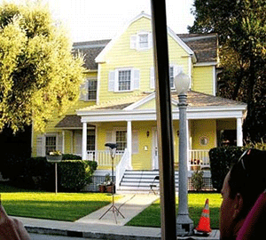 wisteria-lane1